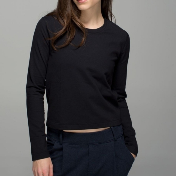 Lululemon Back Up Long Sleeve Open Back Black Light Sweater Medium - Picture 14 of 14